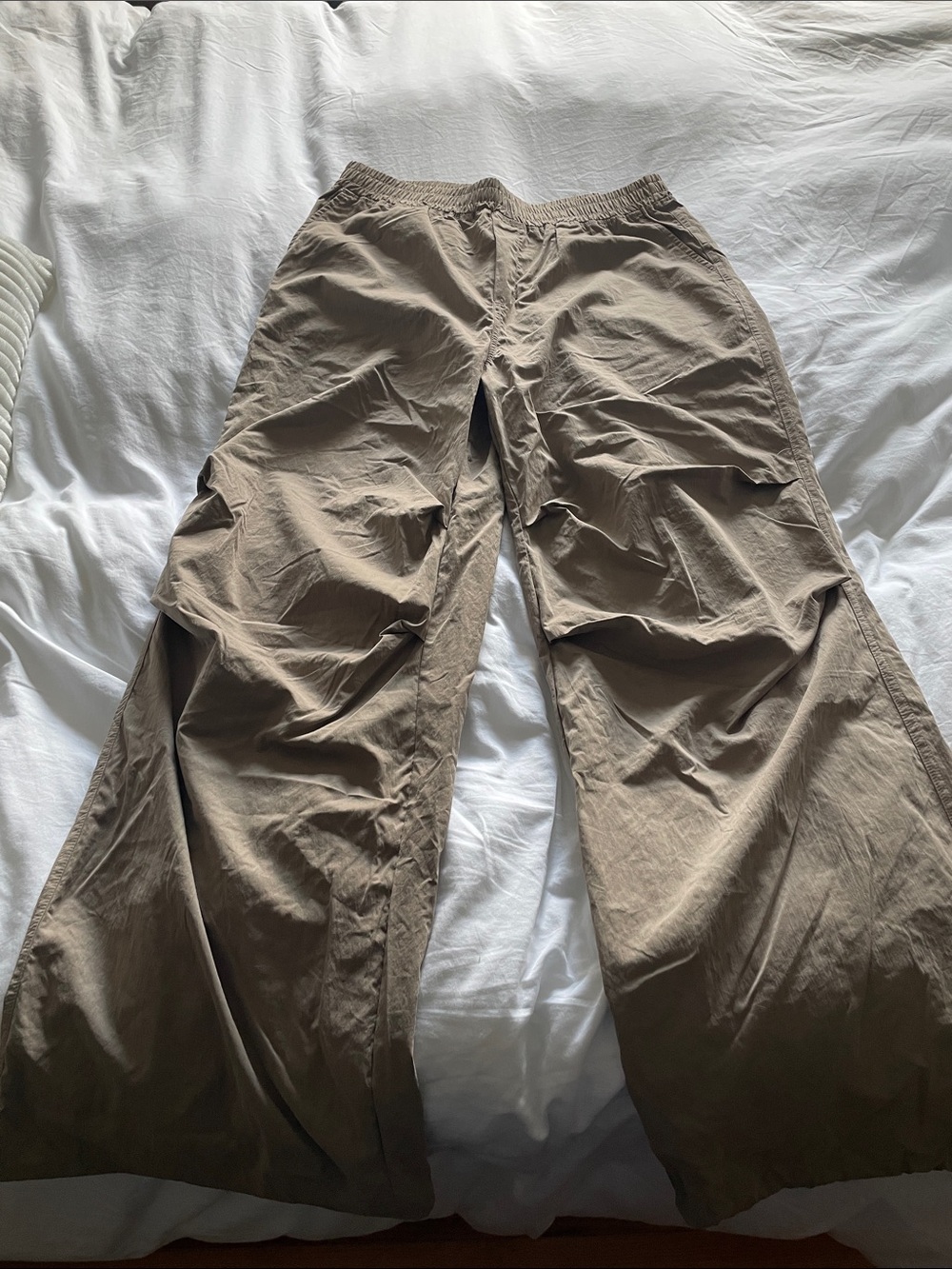 Joe Fresh Men's Wide-Leg Pants in Taupe Brown